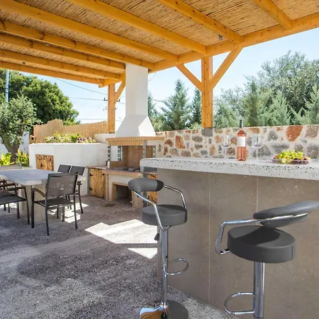 Villa Vama & F Afantou